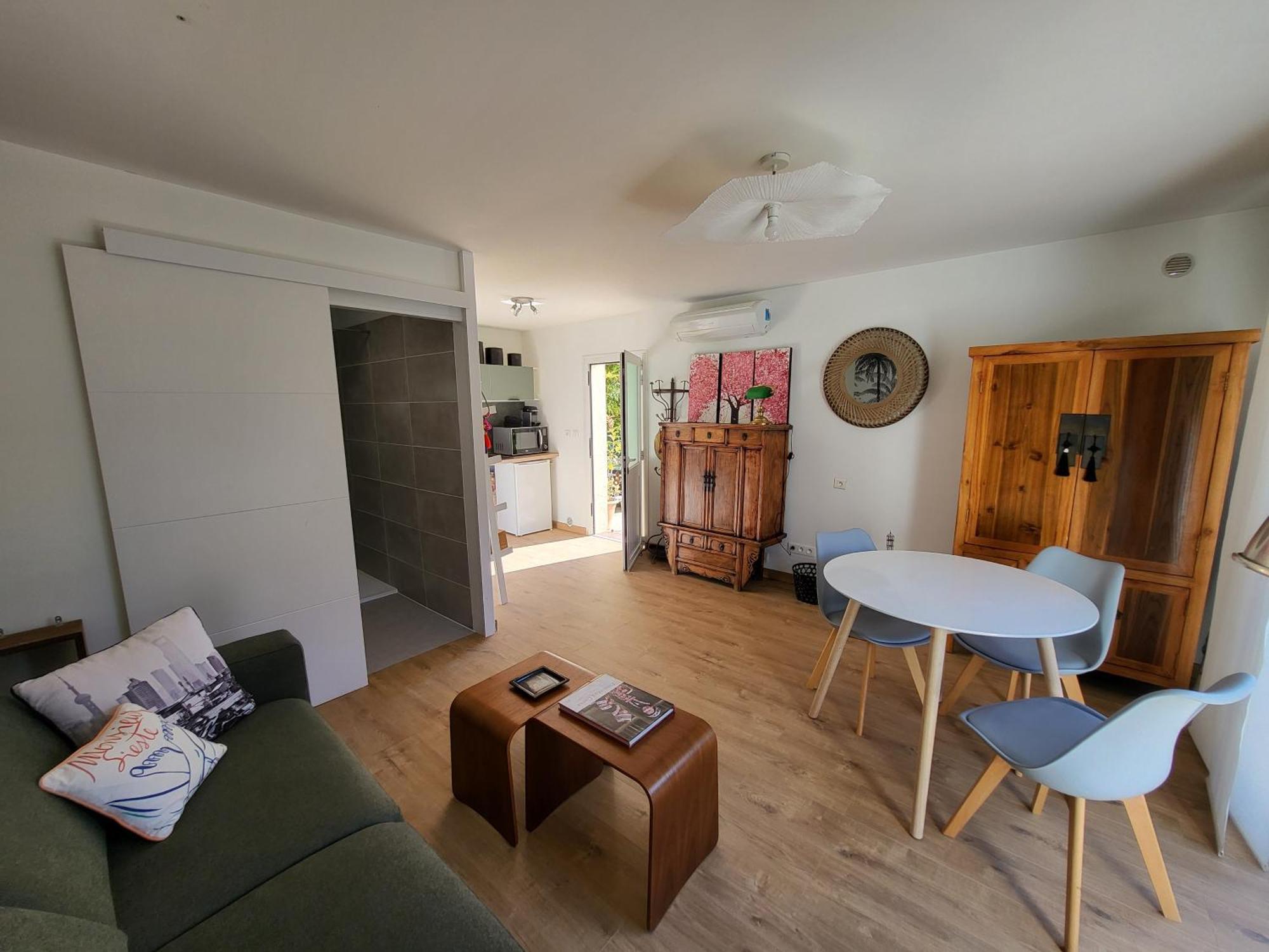 Studio Independant Avec Terrasse A Juan Les Pins Antibes Kültér fotó
