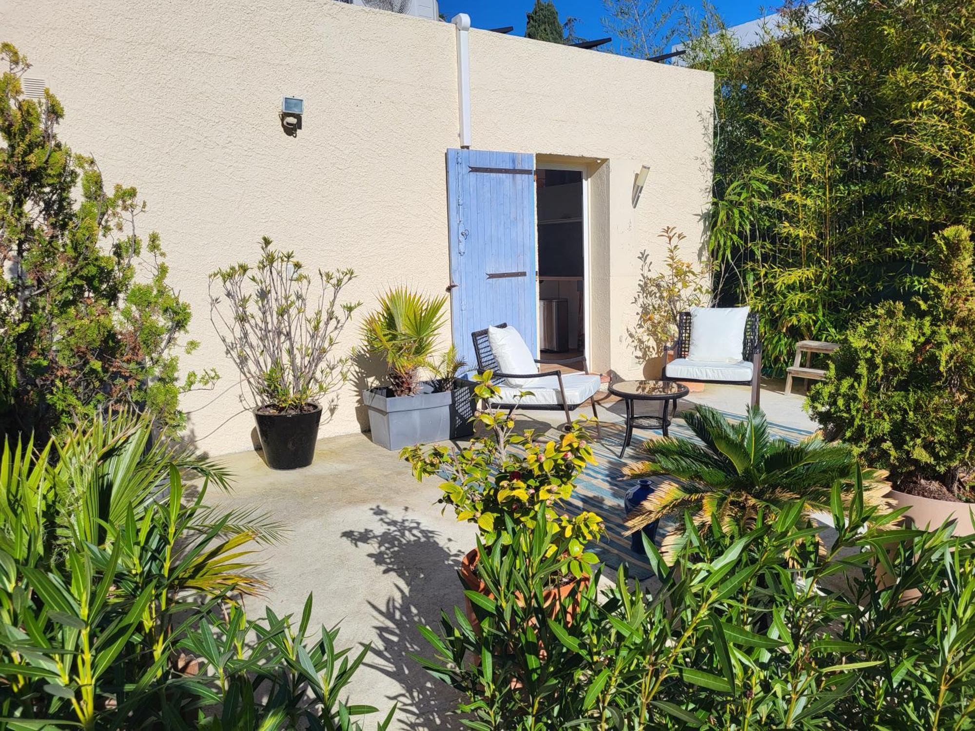 Studio Independant Avec Terrasse A Juan Les Pins Antibes Kültér fotó